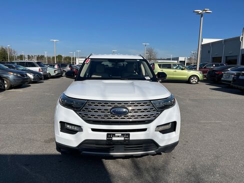 Used 2021 Ford Explorer Limited w/ Equipment Group 301A image 12