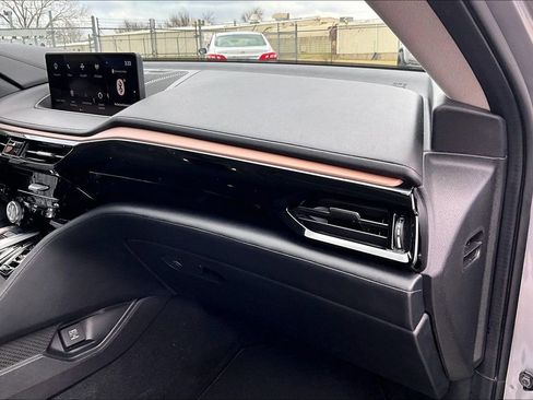 Used 2022 Acura MDX SH-AWD w/ Technology Package image 21