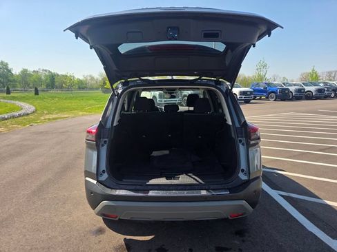 Used 2021 Nissan Rogue SV FWD image 10
