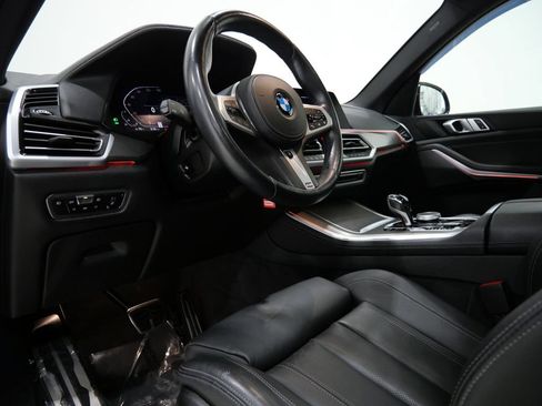 Used 2021 BMW X5 xDrive40i w/ M Sport Package AWD/4WD image 12