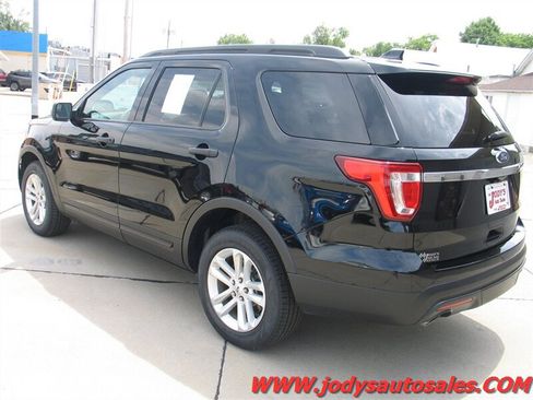 Used 2017 Ford Explorer 4WD image 30
