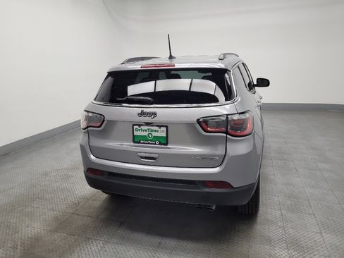 Used 2018 Jeep Compass Limited w/ Navigation Group image 7