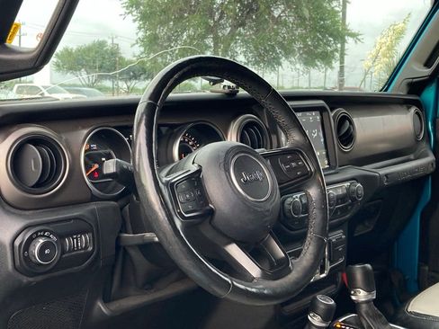 Used 2020 Jeep Wrangler Unlimited Sport S w/ Sun And Sound Package image 8