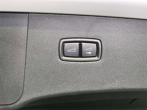 New 2026 Porsche Cayenne E-Hybrid Coupe image 22