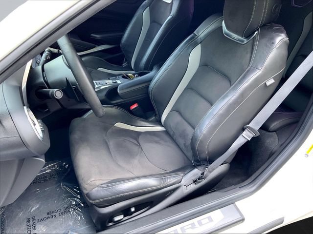 Used 2018 Chevrolet Camaro SS RWD image 29