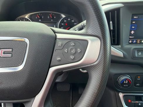 Used 2023 GMC Terrain SLE w/ Driver Convenience Package FWD image 21
