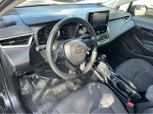 Used 2022 Toyota Corolla LE FWD image 7
