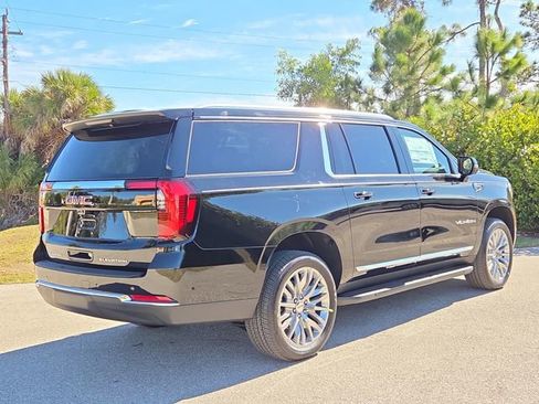 New 2026 GMC Yukon XL Elevation w/ Elevation Premium Package image 4