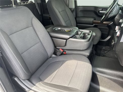 Used 2020 GMC Sierra 1500 SLE w/ SLE Value Package image 30