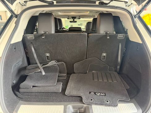 Used 2023 INFINITI QX60 Sensory w/ Vision Package AWD/4WD image 8