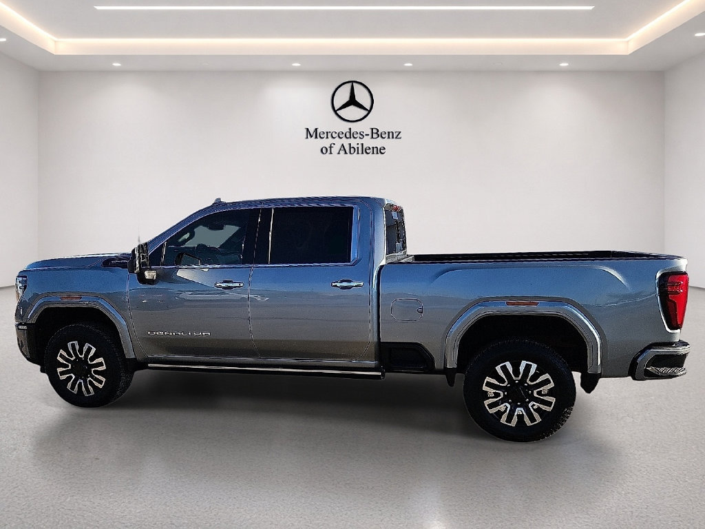Used 2024 GMC Sierra 2500 Denali Ultimate AWD/4WD image 3