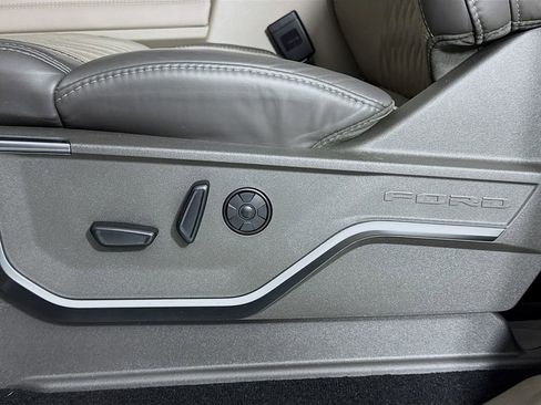 Used 2026 Ford F450 Platinum w/ Platinum Plus Package image 22