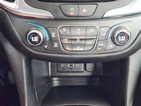 Used 2024 Chevrolet Equinox LT AWD/4WD image 20