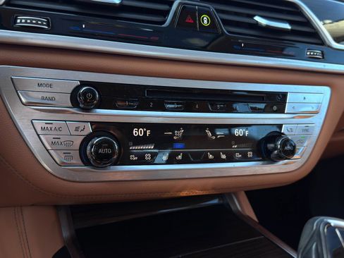 Used 2019 BMW 740i xDrive 740i xDrive w/ Executive Package image 20