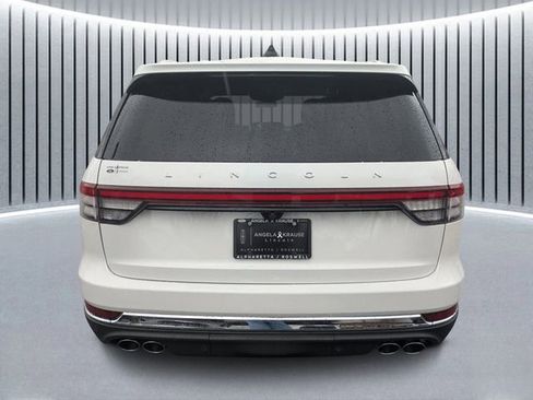 New 2026 Lincoln Aviator 2WD image 4