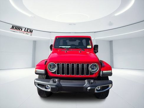 New 2025 Jeep Wrangler Unlimited Sahara w/ Safety Group AWD/4WD image 8