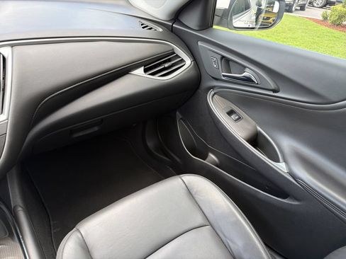 Certified 2022 Chevrolet Malibu LT w/ Leather Package FWD image 18