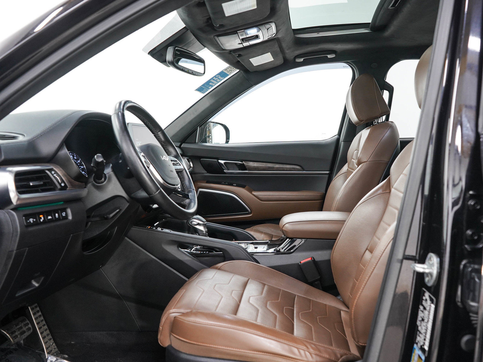 Used 2022 Kia Telluride SX w/ SX Prestige Package AWD/4WD image 25