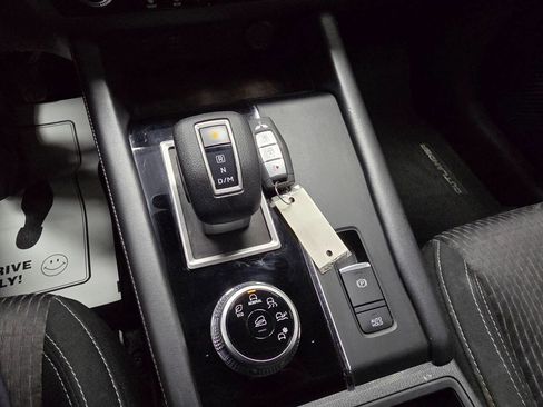 Used 2022 Mitsubishi Outlander ES image 24