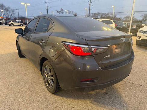 Used 2020 Toyota Yaris LE image 6