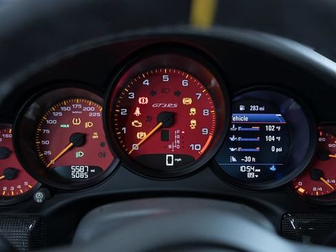 Used 2019 Porsche 911 GT3 RS RWD image 57