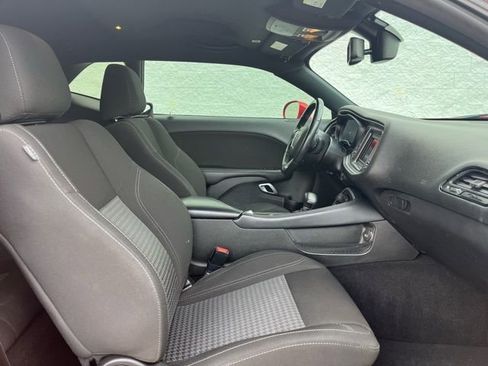 Used 2021 Dodge Challenger SXT w/ Blacktop Package image 8