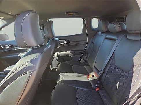 New 2026 Jeep Compass Latitude image 10