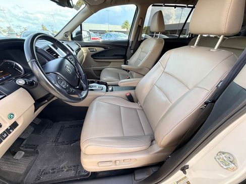 Used 2016 Honda Pilot Touring image 5