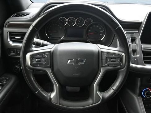 Used 2021 Chevrolet Suburban LT AWD/4WD image 18