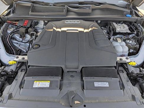 Used 2021 Audi Q7 2.0T Premium Plus w/ Executive Package image 22