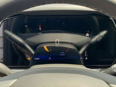 New 2026 Chevrolet Trax ACTIV w/ Sunroof Package FWD image 24