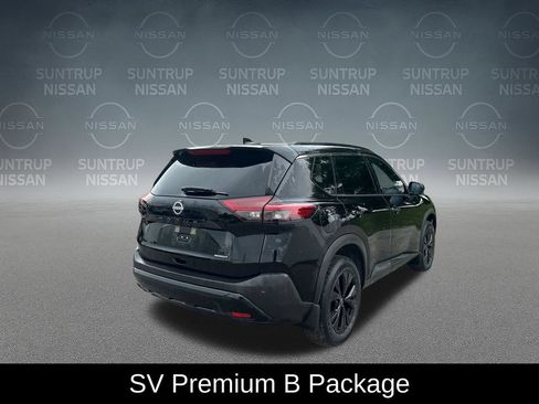 Used 2023 Nissan Rogue SV w/ SV Premium B Package FWD image 7