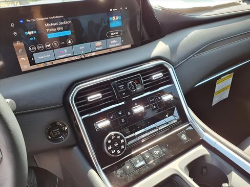 New 2025 Nissan Armada SL w/ Captain's Chari Seat Package image 16