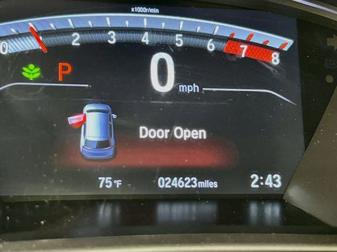 Used 2022 Honda CR-V Touring image 12