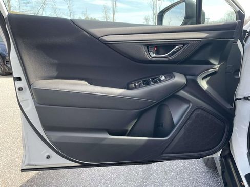 Certified 2023 Subaru Outback Premium image 5