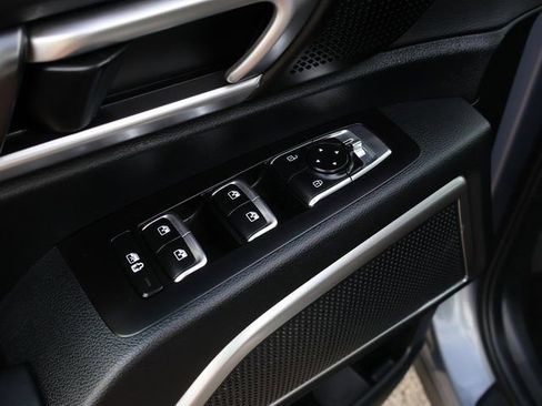 Used 2025 Kia Telluride S image 21