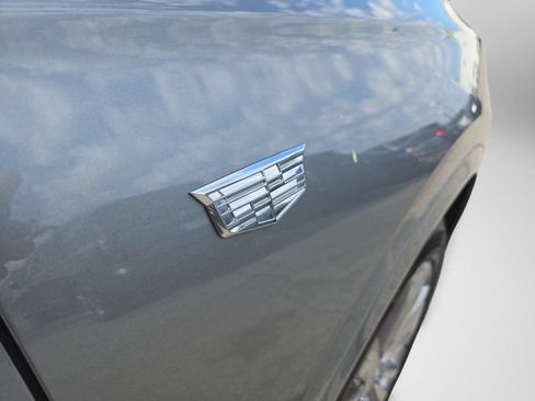 Used 2024 Cadillac XT6 Premium Luxury AWD/4WD image 41