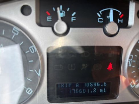 Used 2010 Mercury Mariner Premier FWD image 7