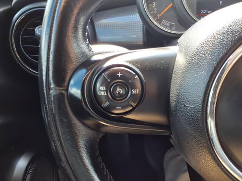 Used 2016 MINI Cooper 2-Door Hardtop image 15