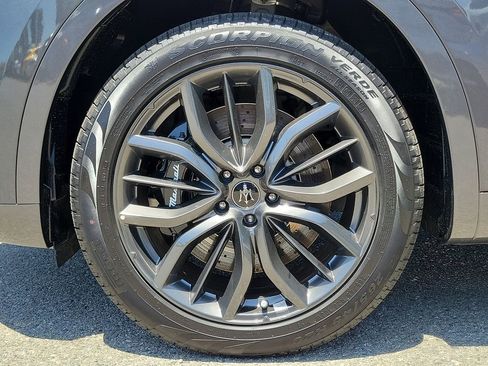 Used 2024 Maserati Levante GT Ultima image 4