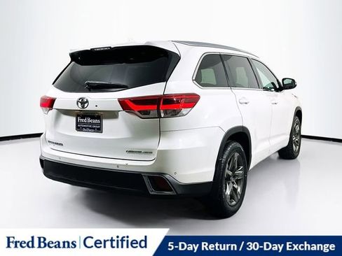 Used 2018 Toyota Highlander Limited Platinum image 8
