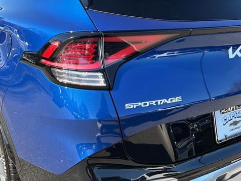 Used 2024 Kia Sportage SX image 36