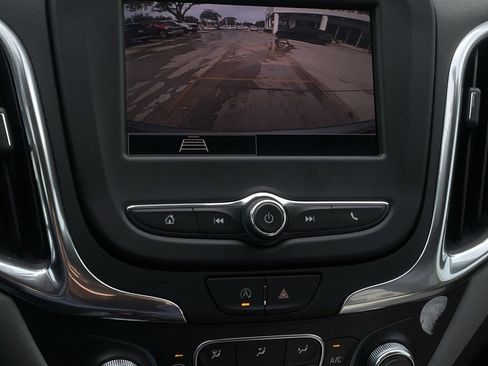 Used 2024 Chevrolet Equinox LT image 19