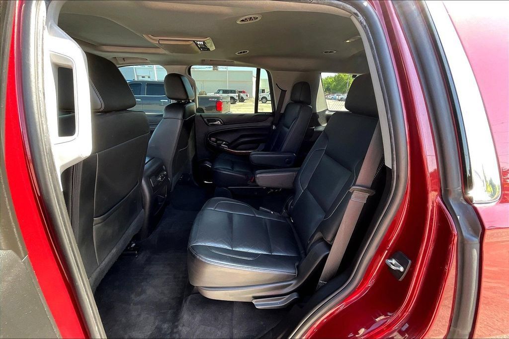Used 2019 Chevrolet Tahoe Premier AWD/4WD image 6