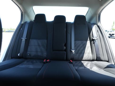 Used 2025 Nissan Sentra SR FWD image 31