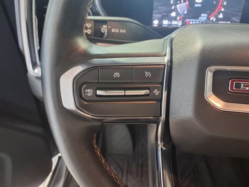 Used 2023 GMC Canyon AT4 w/ AT4 Premium Package AWD/4WD image 8