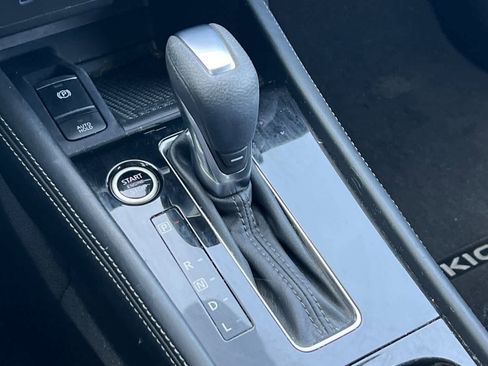 Used 2023 Nissan Kicks SR image 26