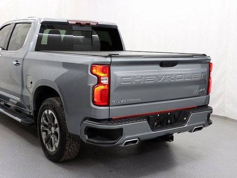 Used 2024 Chevrolet Silverado 1500 High Country w/ Technology Package AWD/4WD image 8