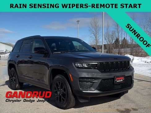New 2025 Jeep Grand Cherokee Altitude AWD/4WD image 1