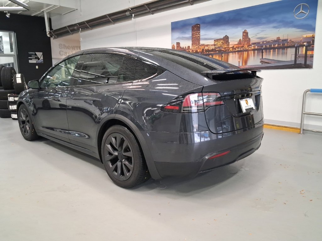 Used 2023 Tesla Model X AWD/4WD image 4